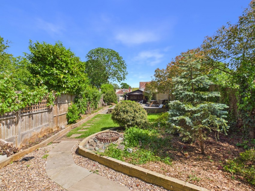 Images for Wraysbury, Berkshire EAID:2640919782 BID:WRA