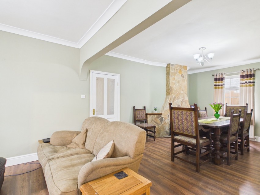 Images for Wraysbury, Berkshire EAID:2640919782 BID:WRA