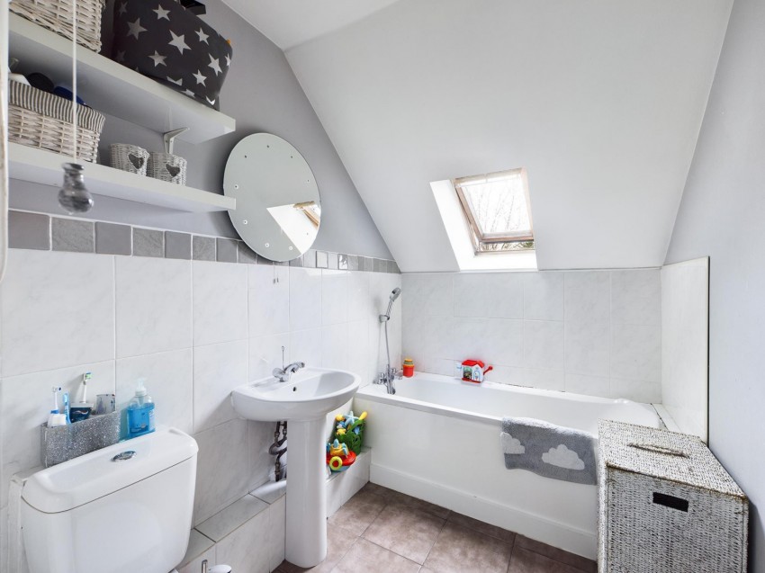 Images for Wraysbury, Berkshire EAID:2640919782 BID:WRA