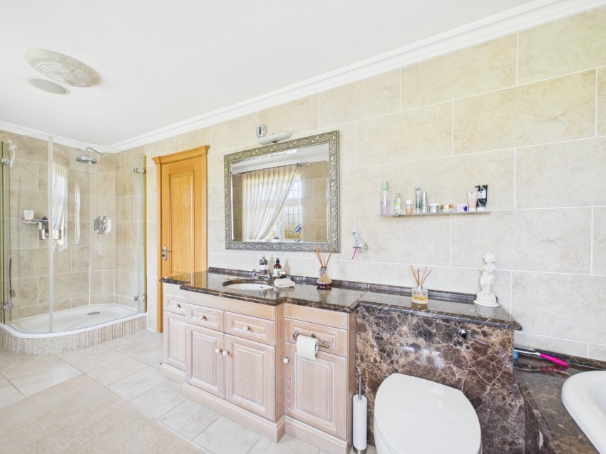 Images for Wraysbury, Berkshire EAID:2640919782 BID:WRA