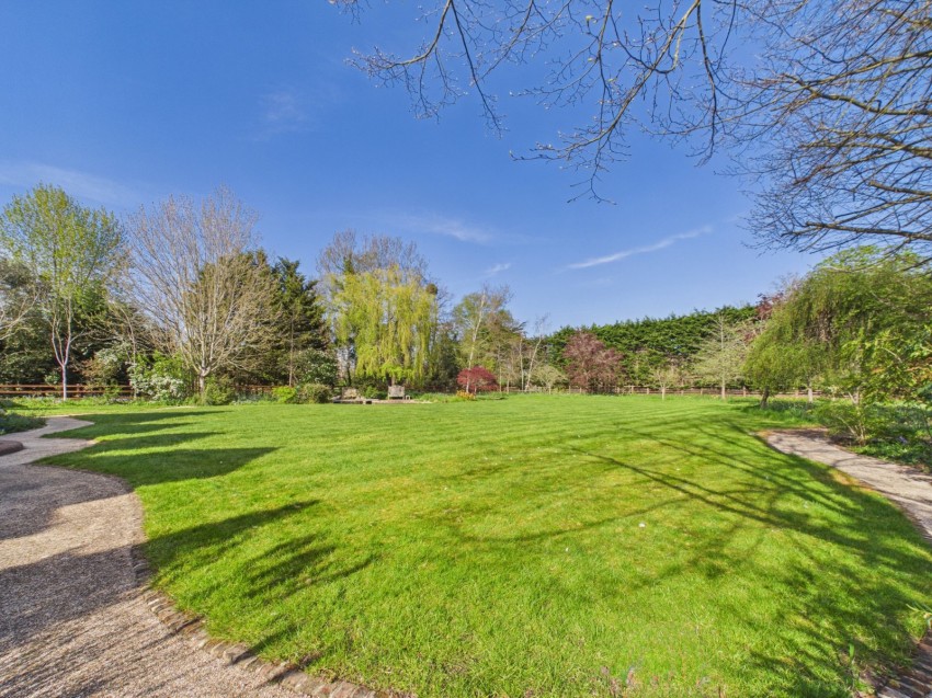 Images for Wraysbury, Berkshire EAID:2640919782 BID:WRA