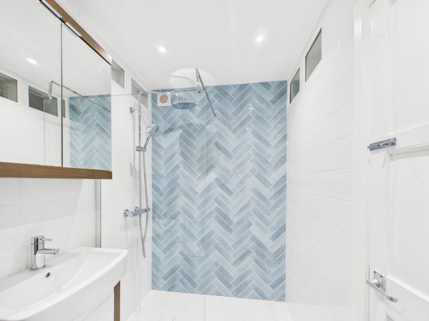 Images for Wraysbury, Berkshire EAID:2640919782 BID:WRA