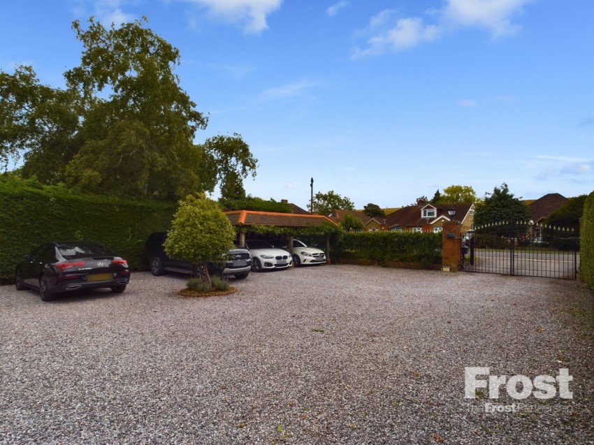 Images for Wraysbury, Berkshire EAID:2640919782 BID:WRA