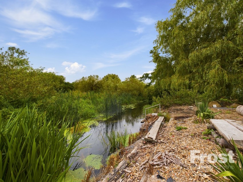 Images for Wraysbury, Berkshire EAID:2640919782 BID:WRA