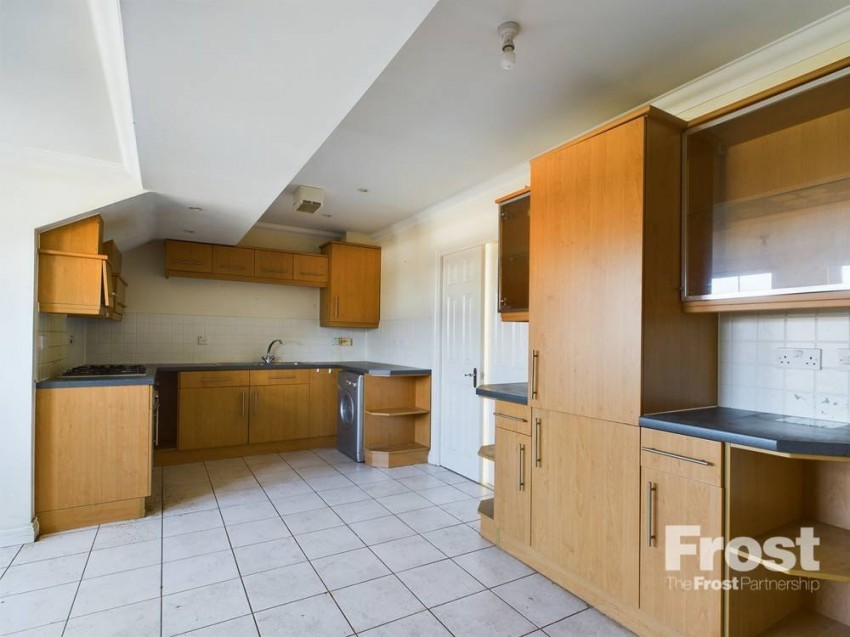Images for Wraysbury, Berkshire EAID:2640919782 BID:WRA