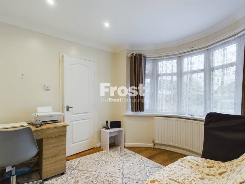 Images for Wraysbury, Berkshire EAID:2640919782 BID:WRA
