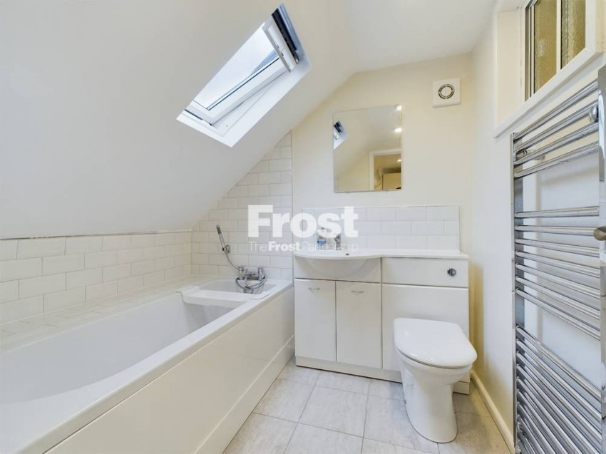 Images for Wraysbury, Berkshire EAID:2640919782 BID:WRA