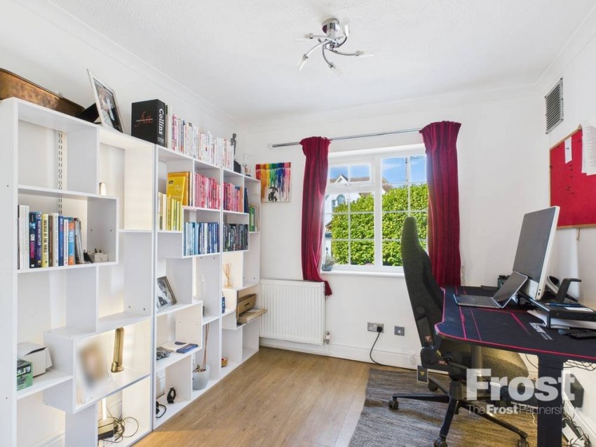 Images for Wraysbury, Berkshire EAID:2640919782 BID:WRA