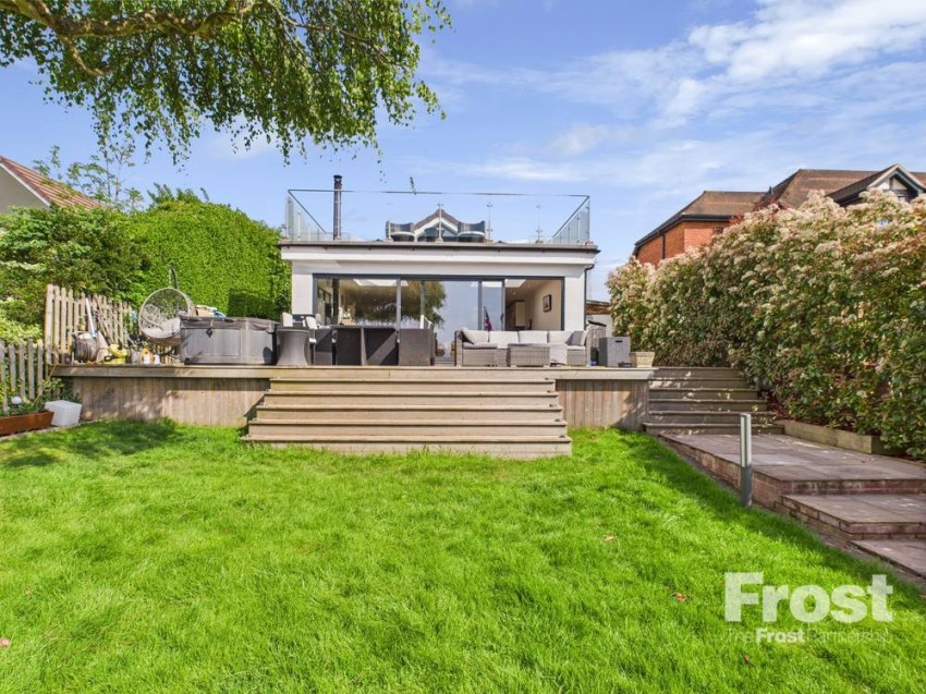 Images for Wraysbury, Staines-upon-Thames, Berkshire EAID:2640919782 BID:WRA