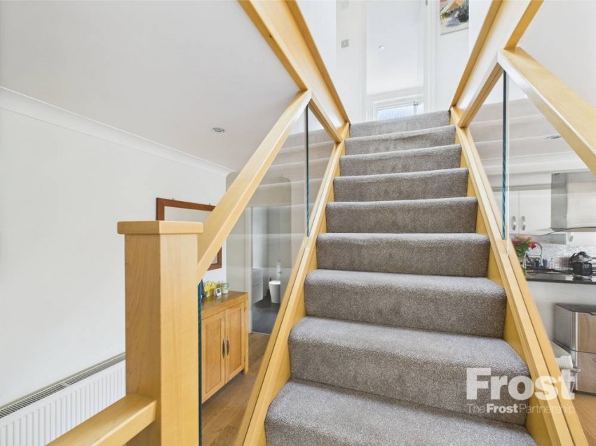 Images for Wraysbury, Staines-upon-Thames, Berkshire EAID:2640919782 BID:WRA