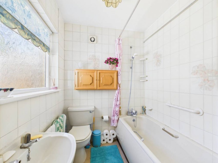 Images for Wraysbury, Berkshire EAID:2640919782 BID:WRA