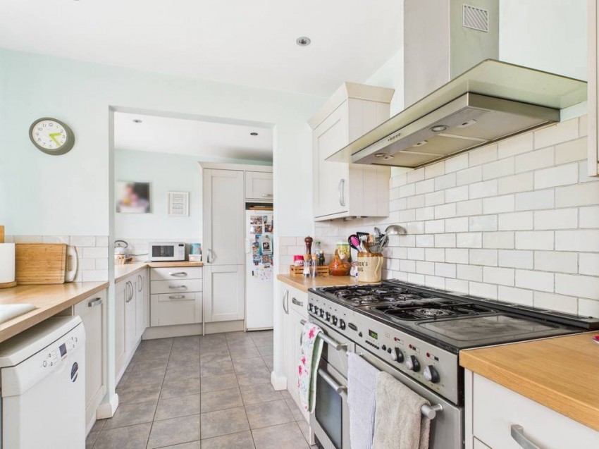 Images for Wraysbury, Berkshire EAID:2640919782 BID:WRA