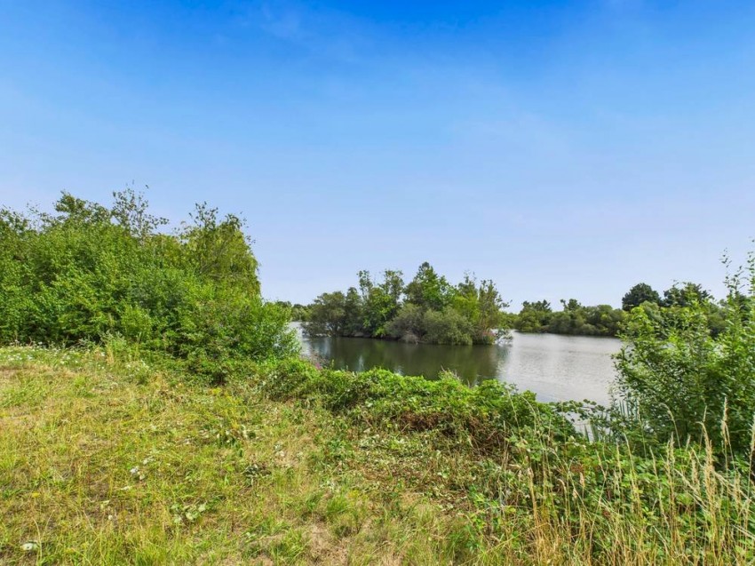 Images for Wraysbury, Berkshire EAID:2640919782 BID:WRA