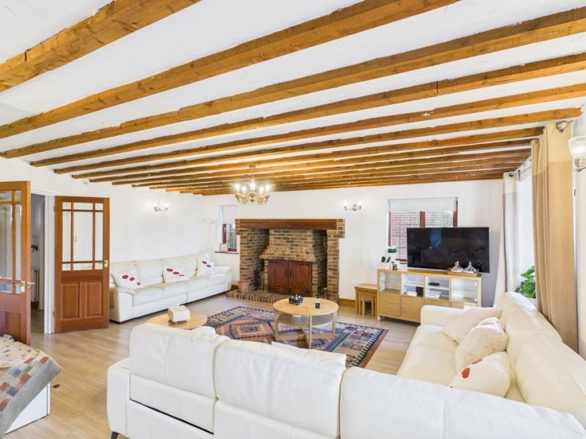 Images for Wraysbury, Berkshire EAID:2640919782 BID:WRA