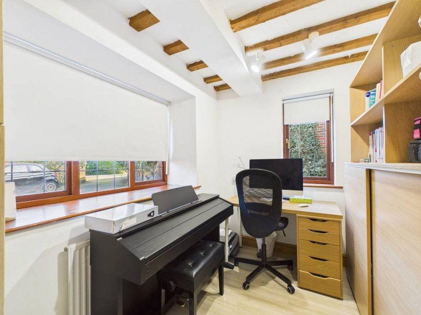 Images for Wraysbury, Berkshire EAID:2640919782 BID:WRA