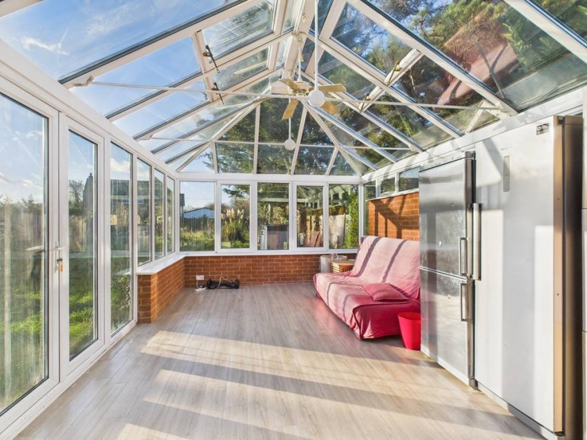 Images for Wraysbury, Berkshire EAID:2640919782 BID:WRA