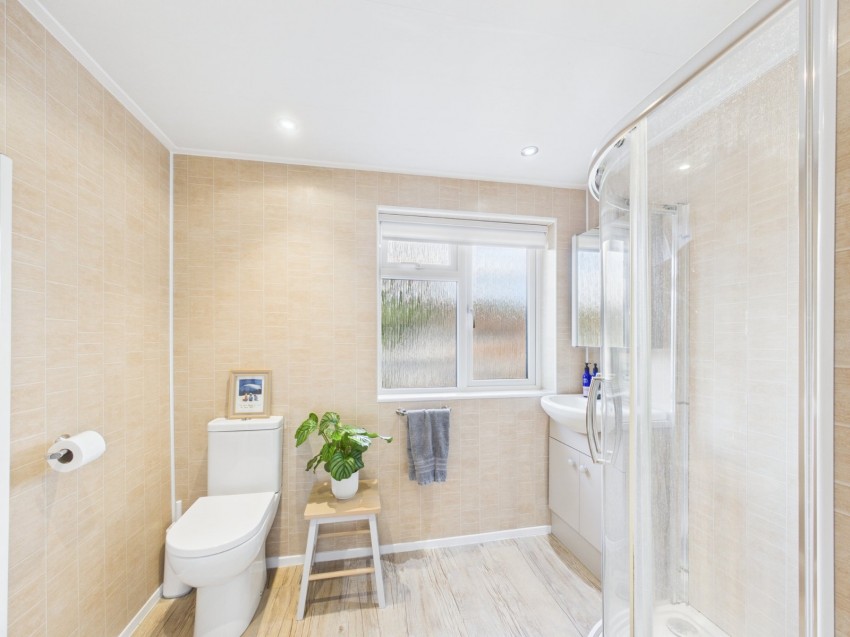 Images for Stanwell, Staines-upon-Thames, Surrey EAID:2640919782 BID:ASH