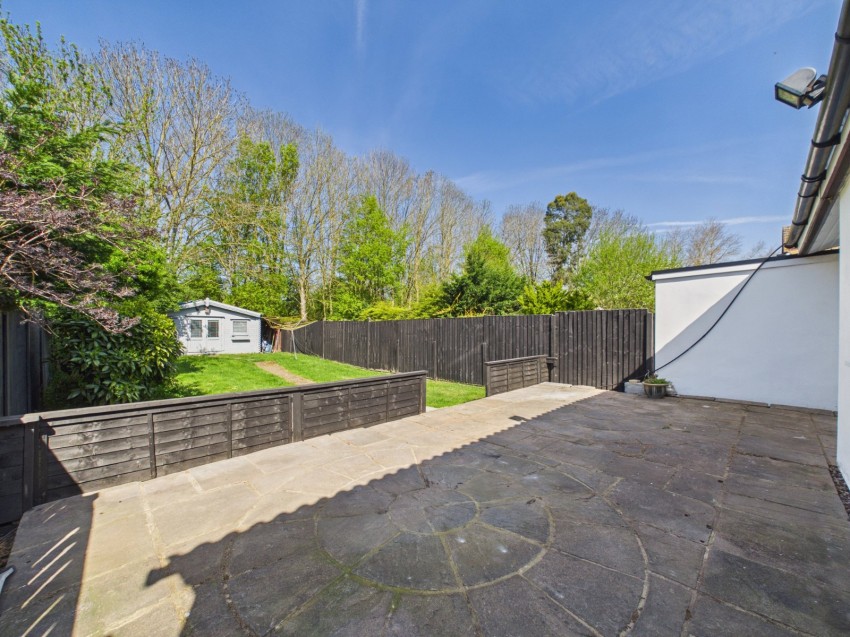 Images for Wraysbury, Staines-upon-Thames, Berkshire EAID:2640919782 BID:STL