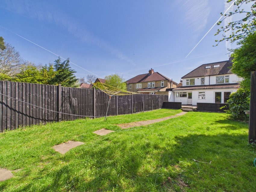 Images for Wraysbury, Staines-upon-Thames, Berkshire EAID:2640919782 BID:STL
