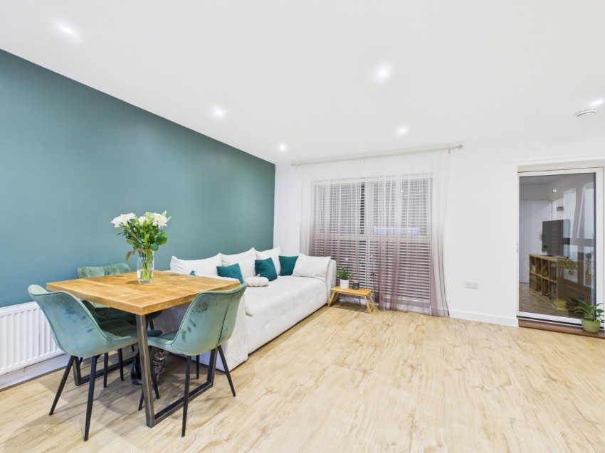 Images for Ashford, Surrey EAID:2640919782 BID:ASH