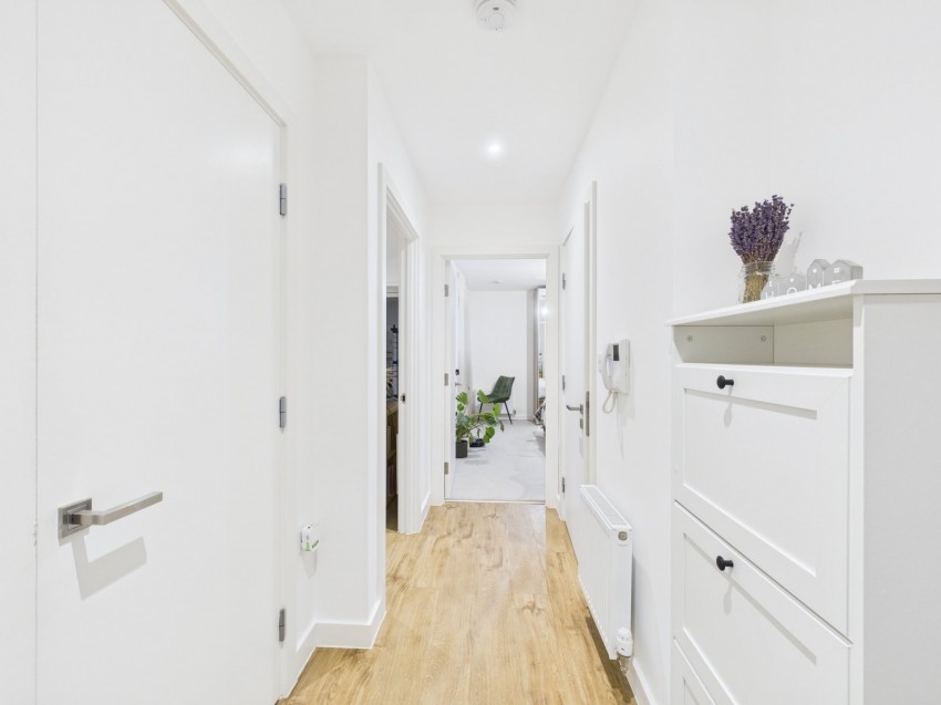 Images for Ashford, Surrey EAID:2640919782 BID:ASH