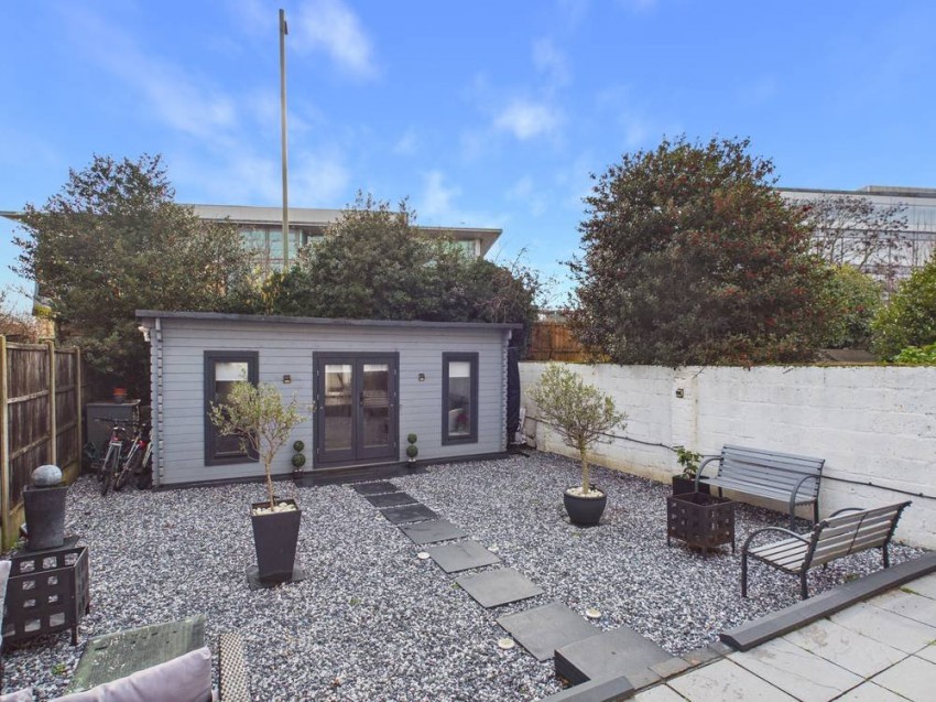 Images for Egham, Surrey EAID:2640919782 BID:STA