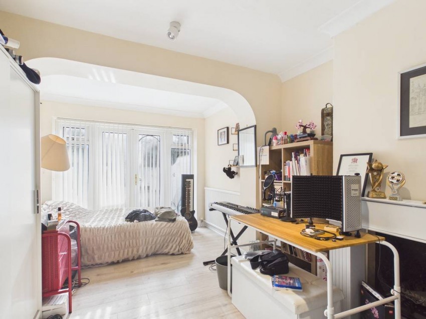 Images for Egham, Surrey EAID:2640919782 BID:STA