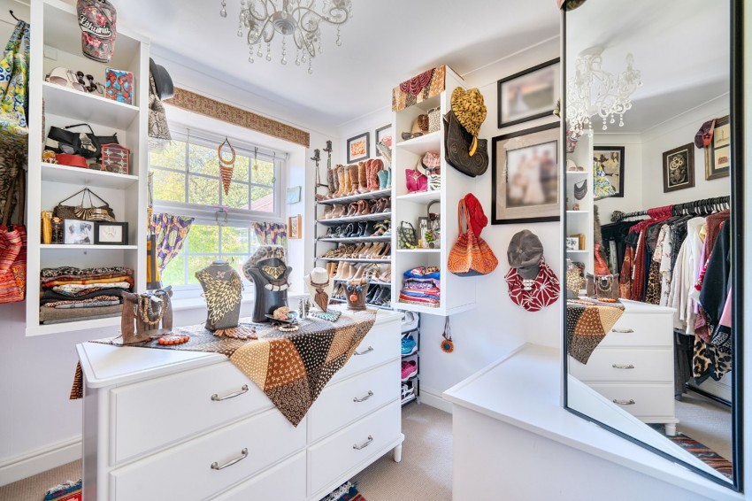 Images for Staines-upon-Thames, Surrey EAID:2640919782 BID:STA