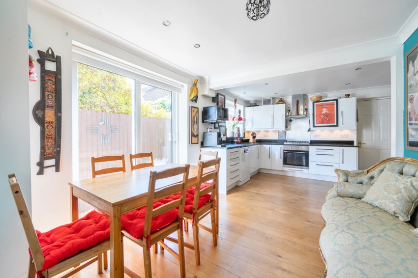 Images for Staines-upon-Thames, Surrey EAID:2640919782 BID:STA
