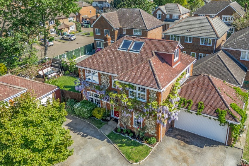 Images for Staines-upon-Thames, Surrey EAID:2640919782 BID:STA
