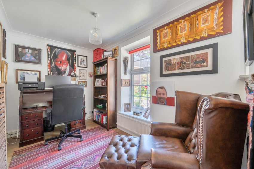 Images for Staines-upon-Thames, Surrey EAID:2640919782 BID:STA