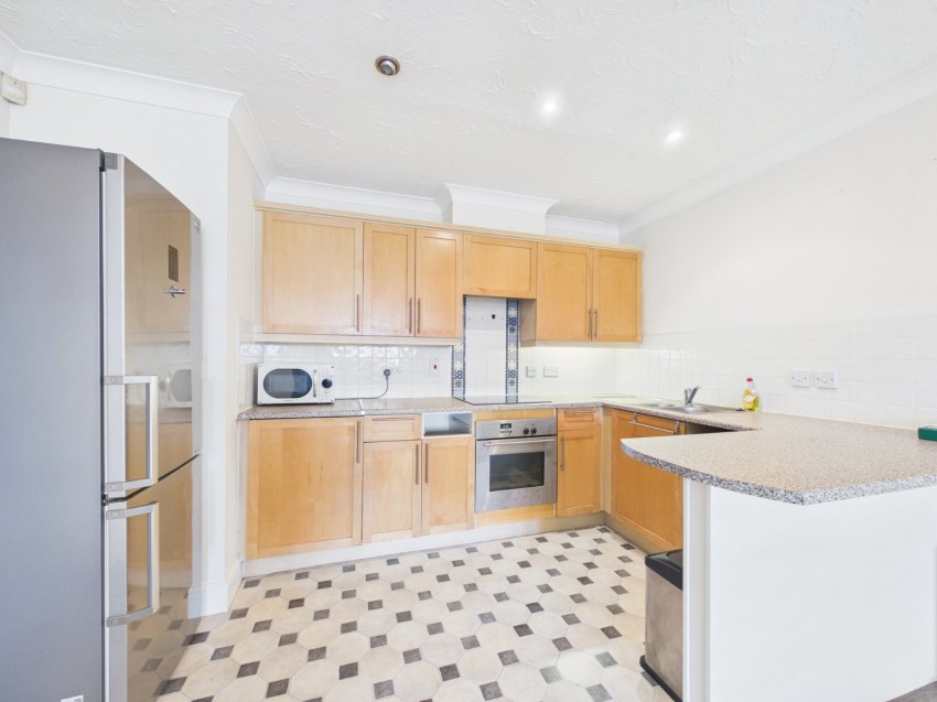 Images for Ashford, Surrey EAID:2640919782 BID:ASH